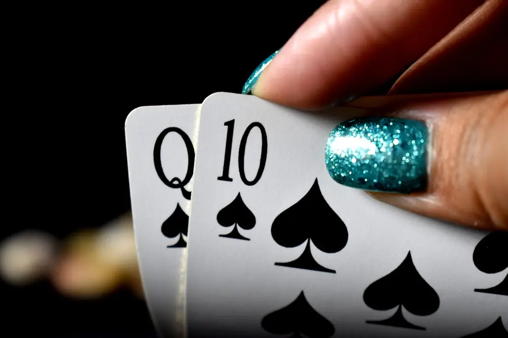 Explore o Fascinante Mundo do Poker e Suas Emoções